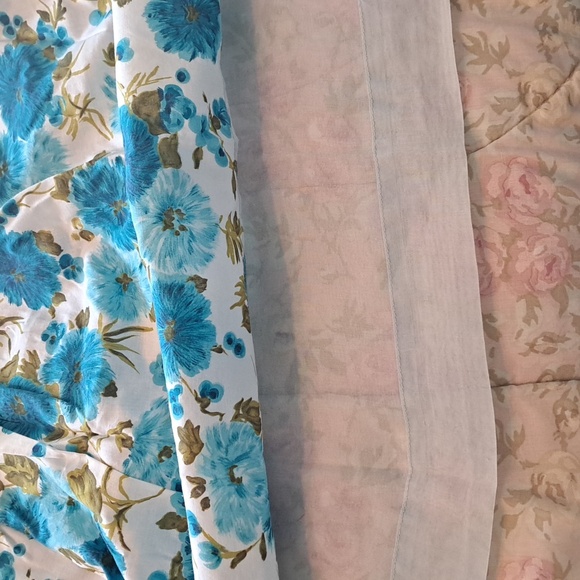 Floral Half Apron - Picture 5 of 7